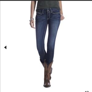 NWT Ariat Ella Skinny Jeans size 26